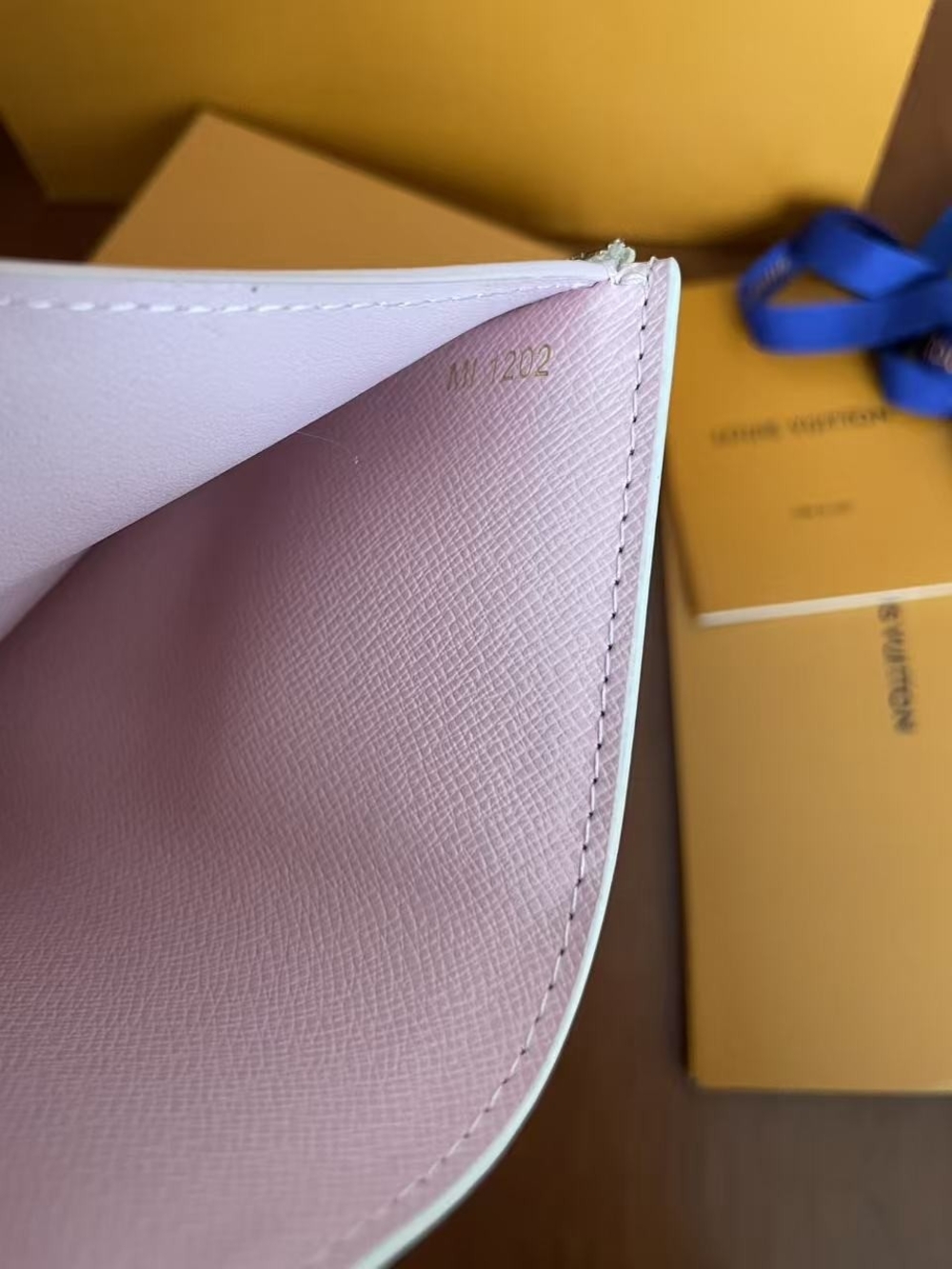 Louis Vuitton Damier Azur Compact Wallet in White/Pink - Picture 8 of 8